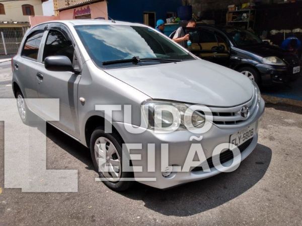 Toyota Etios 1.3 Flex 2013
