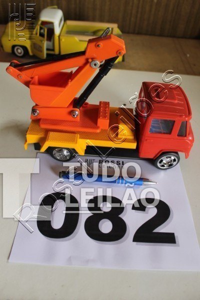 Mini Atura De Caminhão Mb C/ Escavadeira