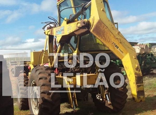 Trator M.f Carregadeira Motocana S/boca, 2010