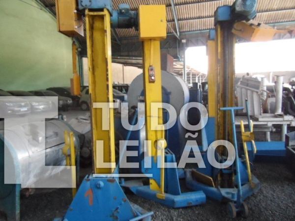Lote Com 4 Torres De Elevador Para Caminhão Ou Ônibus; Cap. Cada Elevador 5 Ton.; Cap. Total De 20 Ton