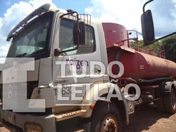 Mercedes Benz Axor 2831 6x4 Diesel 2007