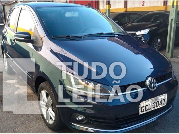 Volkswagen Fox Comfortline 1.0 Flex 2015