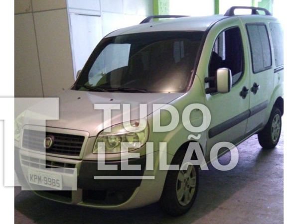Fiat Doblo Essence 1.8 Flex 2013