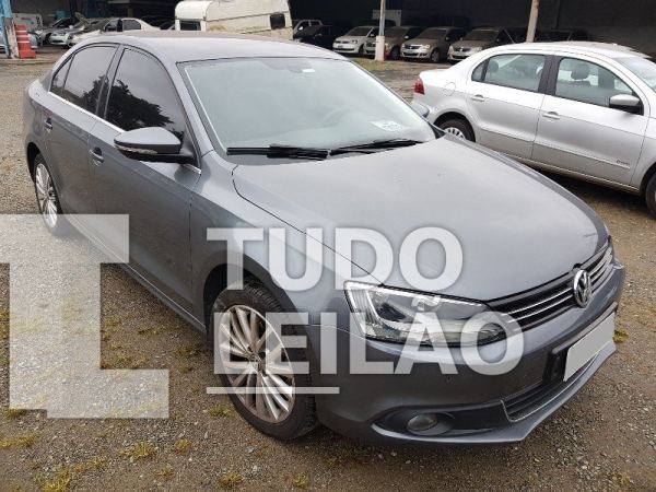 Volkswagen Jetta 250 TSI 1.4 Flex 2014