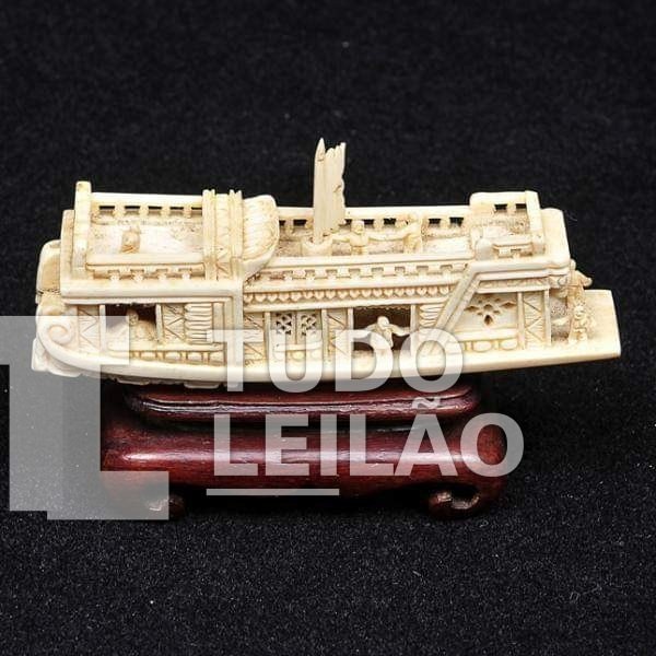 Barco Chinês Em Marfim