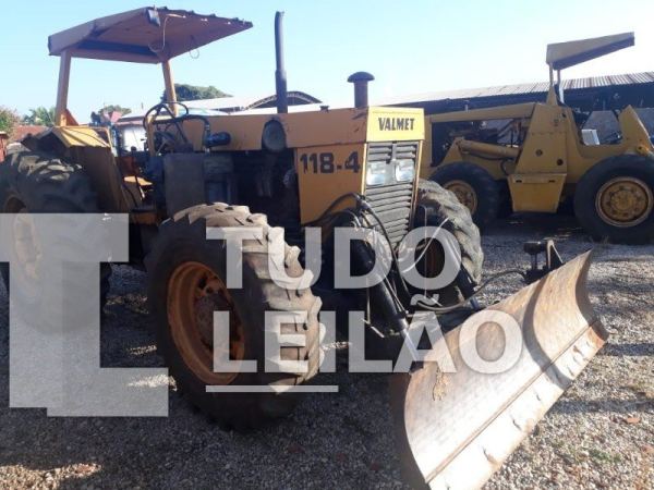 Valmet 118 Com Lâmina Frontal 1985