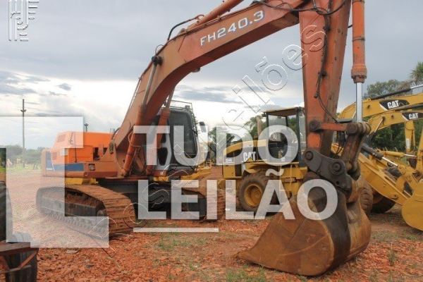 Fiat Hitachi FH240.3 . Marca: Fiat Hitachi . Fh 240.3 1999