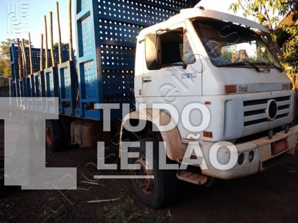 Volkswagen 26.310 6x4 3 Eixos Diesel 2002