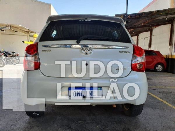 Foto 3