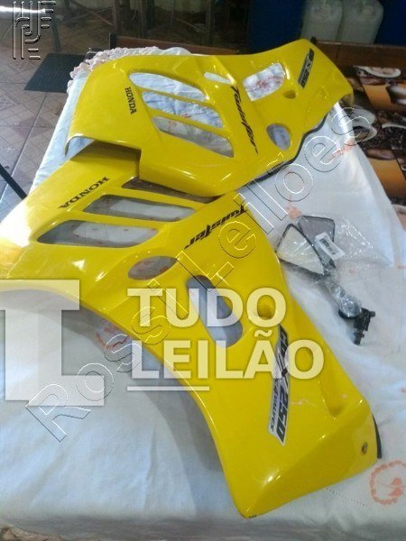 Peças De Motocicleta, Par De Carenagem ( Lateral) E Par De Retrovisor Articulado