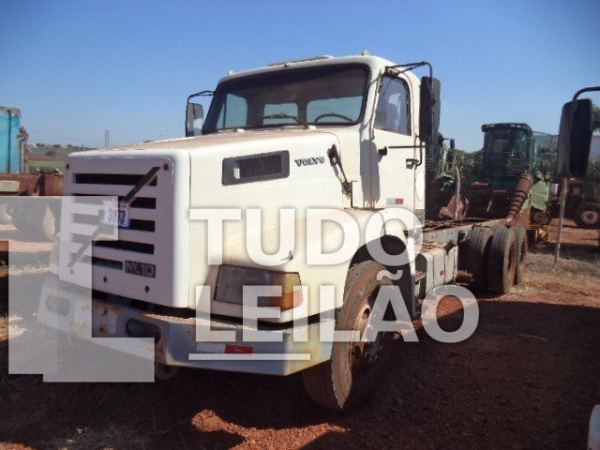 Volvo O Nl10 6X4 1993 (Sucata)