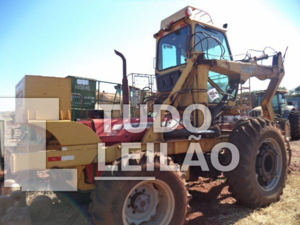 Massey Ferguson 290 Carregadeira Motocana 4X4RM
