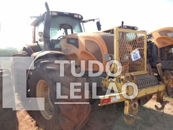 Trator Agri Pneu 205 225CV Ma - Unidade Paraíso
