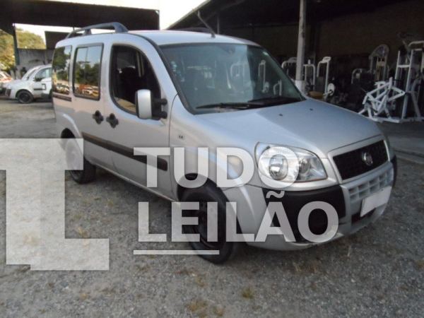 Fiat Doblo Essence 1.8 Flex 2017