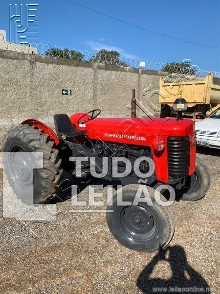 Massey Ferguson 65X. Operacional