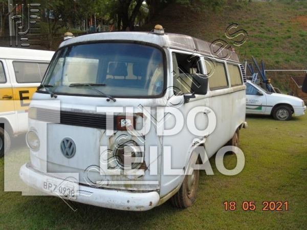 Volkswagen Kombi Carat Gasolina 2005