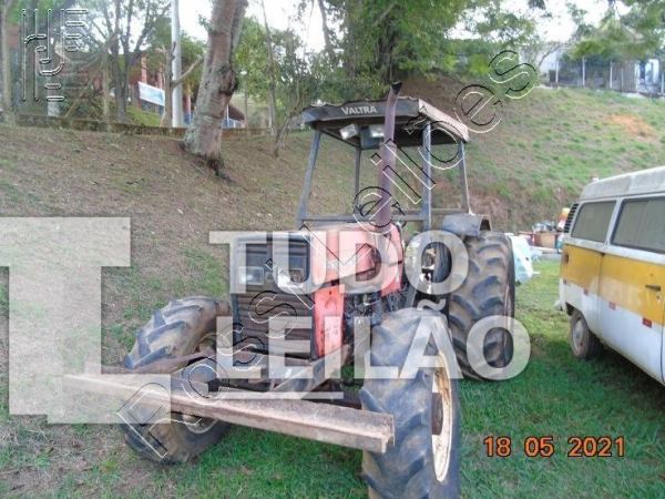 Valtra Valmet 785