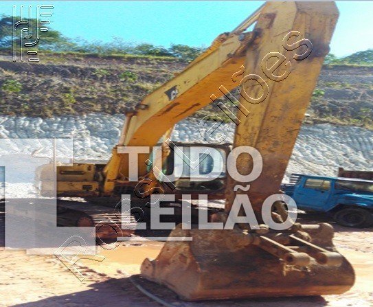 Escavadeira Hidraulica 320C Caterpillar - 2004