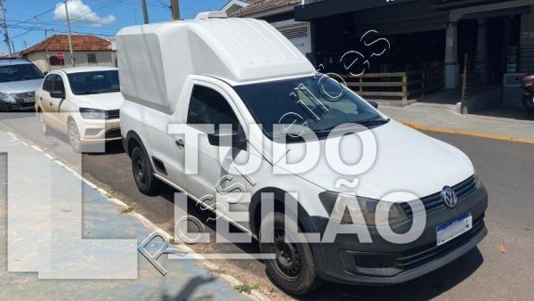 Volkswagen Saveiro Robust 1.6 Flex 2013