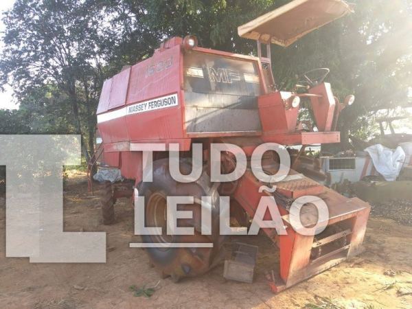 Massey Ferguson 1630 Com Boca Para Colher Milho E Soja