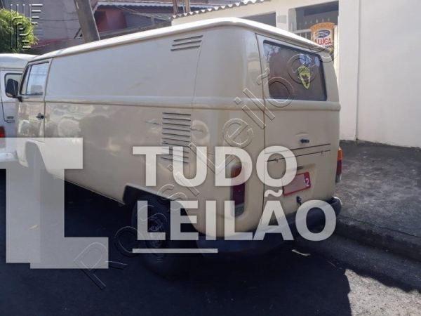 Volkswagen Kombi Furgão Gasolina 1984