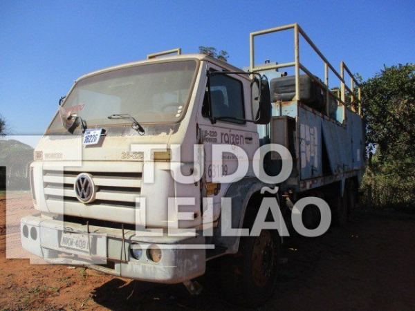 Volkswagen 26.220 6x4 3 Eixos Diesel 2006