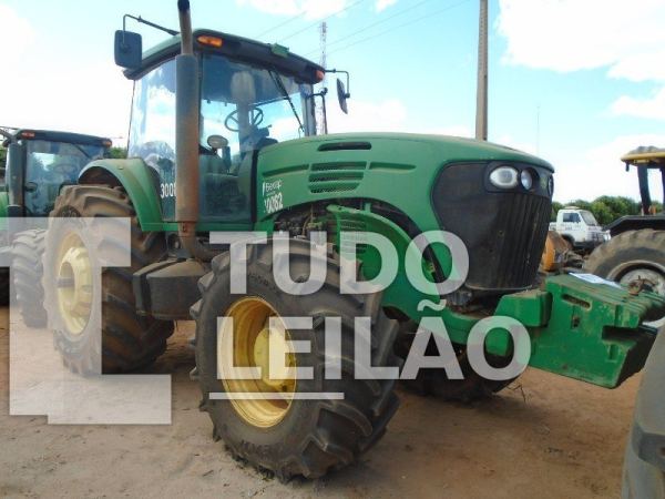 Trator J. Deere 7205J, 2010