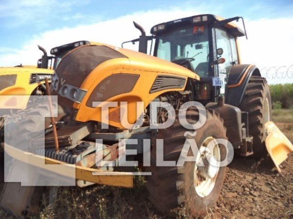 Valtra 210