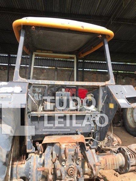 Valtra Estado Sucata