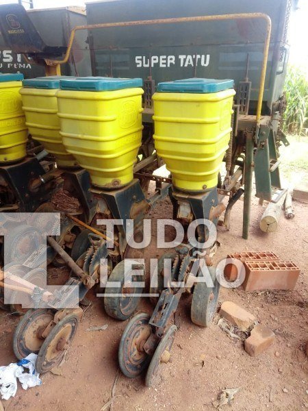 Plantadeira Tatu A Vácuo 9 Linhas