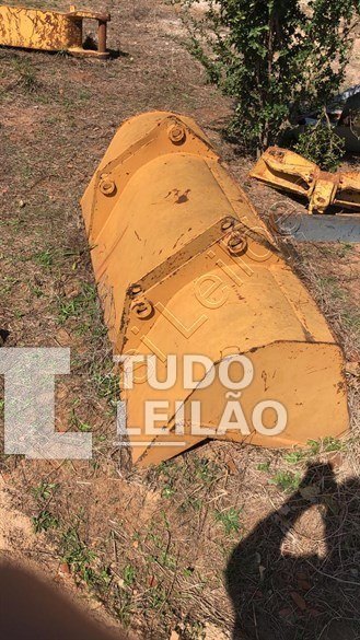 Concha Dianteira De Retroescavadeira Case