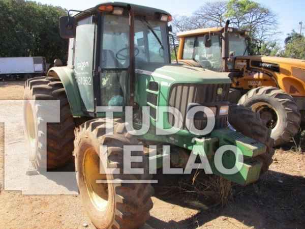 John Deere 6125J 2012