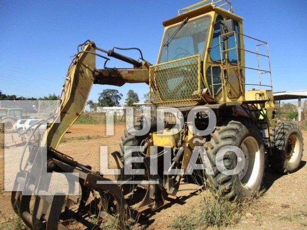 Valtra BM100 Carreg
