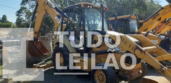 Retro Escavadeira Cat 420E, 2008
