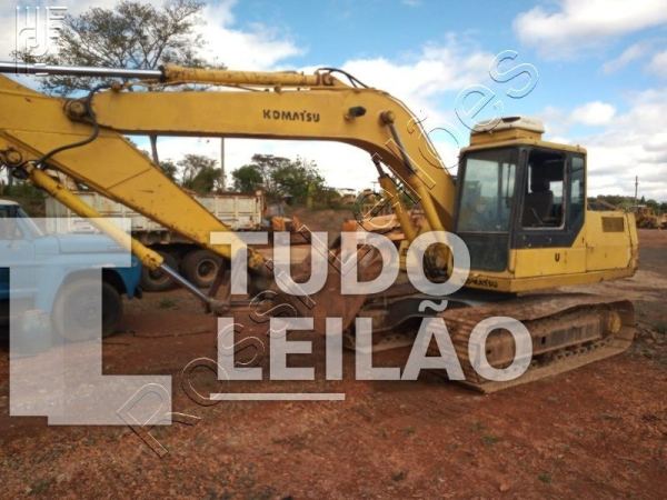 Komatsu U. PC150 2000