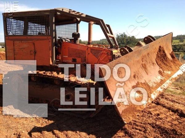 Trator De Esteira. FD130. 2004