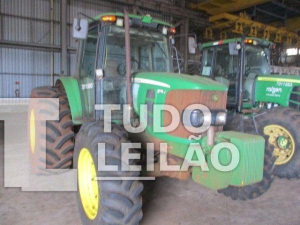 Trator J. Deere, 110CV 4C 6110J, 2013