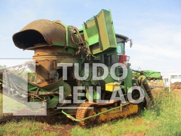 Colhedora J. Deere 3522 2L, 2012