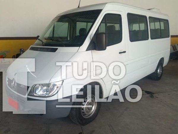 Mercedes Benz I 313CDI Sprinterm Diesel Cat Aluguel 2011