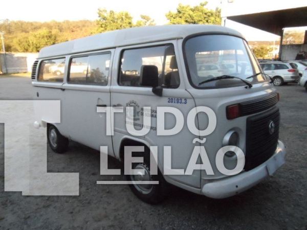 Volkswagen Kombi Carat Diesel 2013