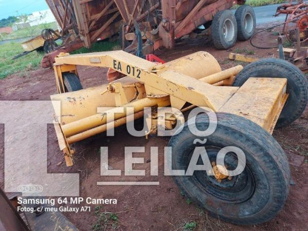 Vassoura Mecânica Para Trator De 2,3 Metros