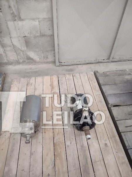 Lote Com: 2 Uni. Moto Bomba Sendo 1 Em Inox