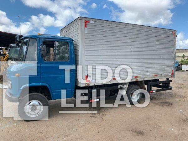 Mercedes Benz 608 Diesel 1987