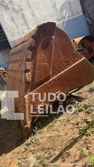 Concha Escavadeira Cat 374