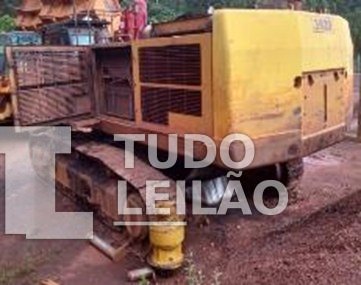 Retroescavadeira Cta 390D, 2013 - Nova Lima/ Mg