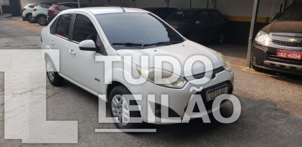 Ford Fiesta Sedan 1.0 Flex 2011