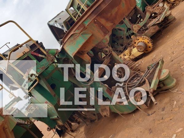 Colhedora J. Deere 3520, 2011