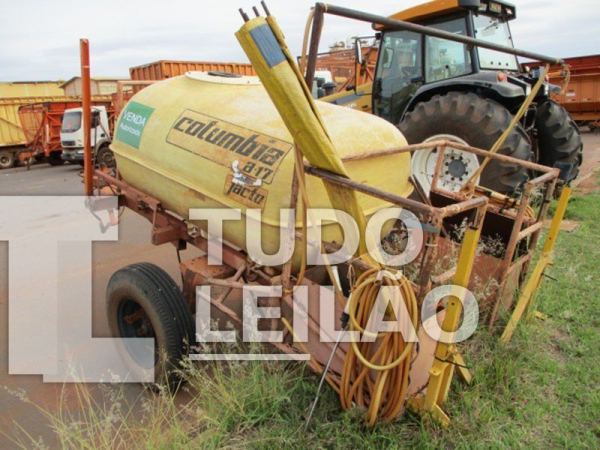 Pulverizador Columbia, 2017, Loc: Umuarama, Pr
