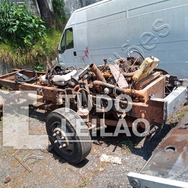 Chassi Caminhão Cargo 815, 2001
