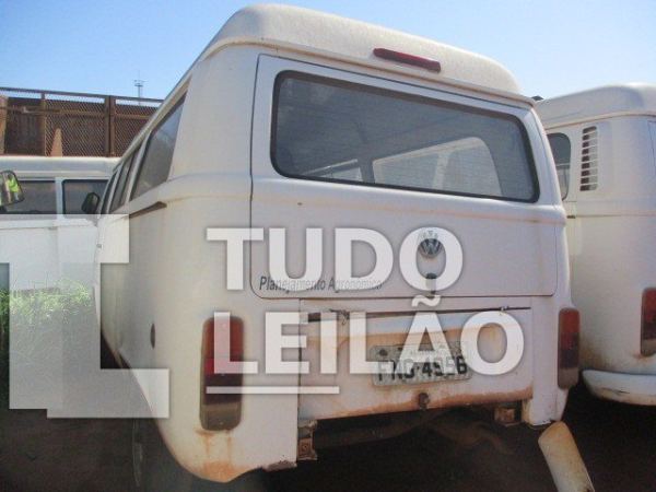Volkswagen Kombi Standard 1.4 Mi Flex 2013